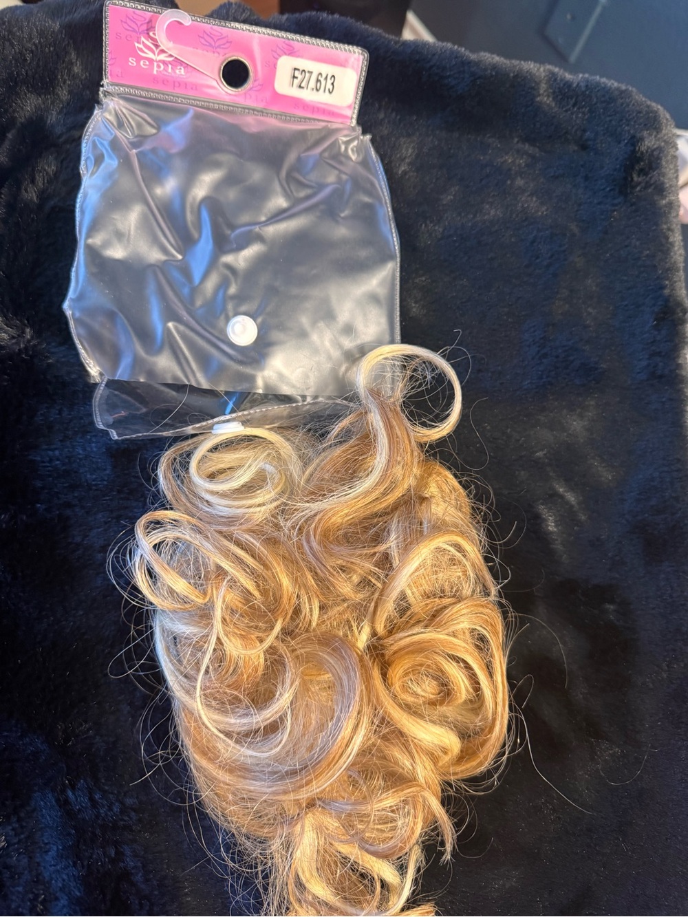 Sepia Human Hair Clip-In Curly Blonde
Hairpiece Topper 7in F27613